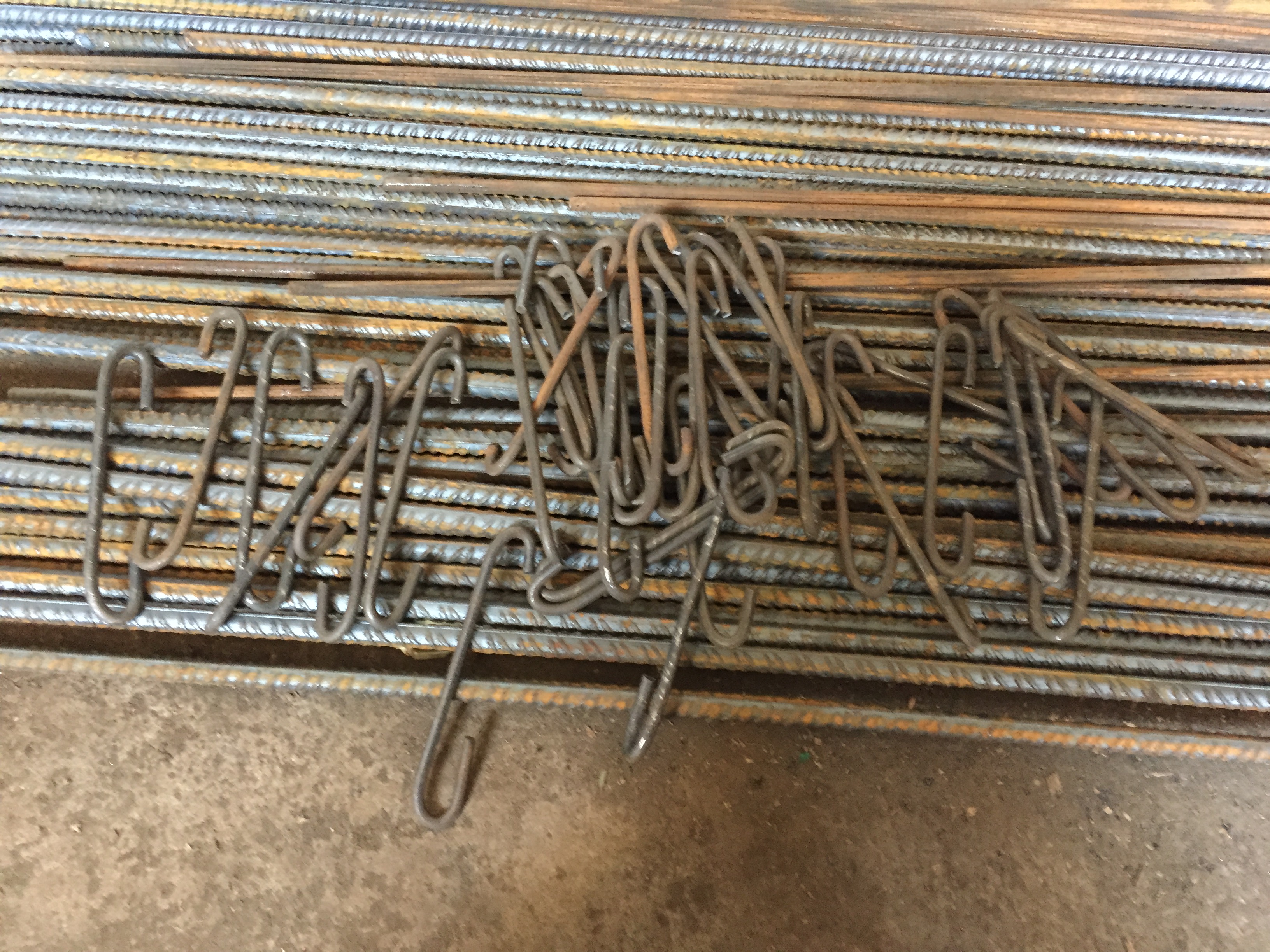 strzemiona zbrojeniowe.